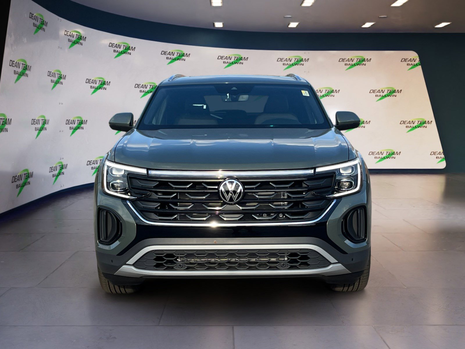 New 2026 Volkswagen Atlas Cross Sport SE image 2