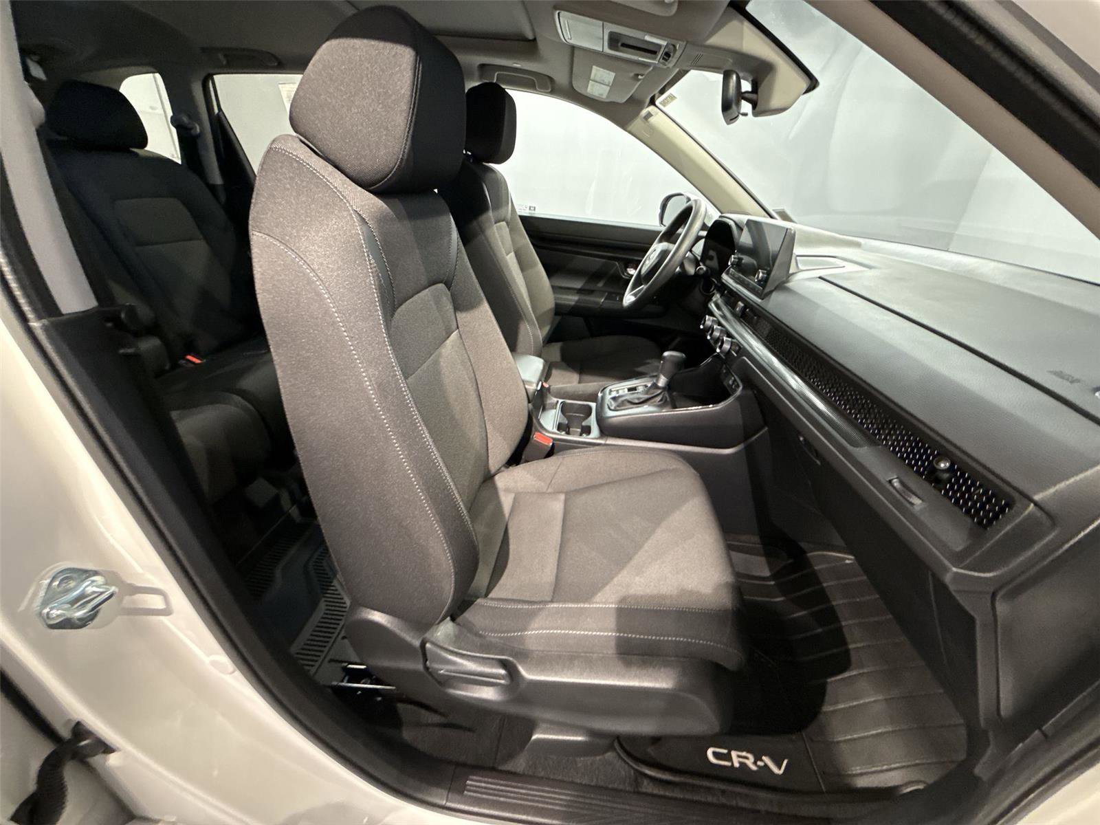 Used 2025 Honda CR-V EX image 26