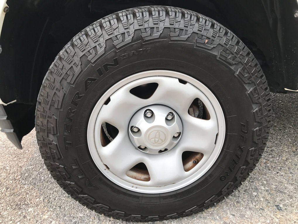 Used 2018 Toyota Tacoma SR w/ SR Convenience Package RWD image 9