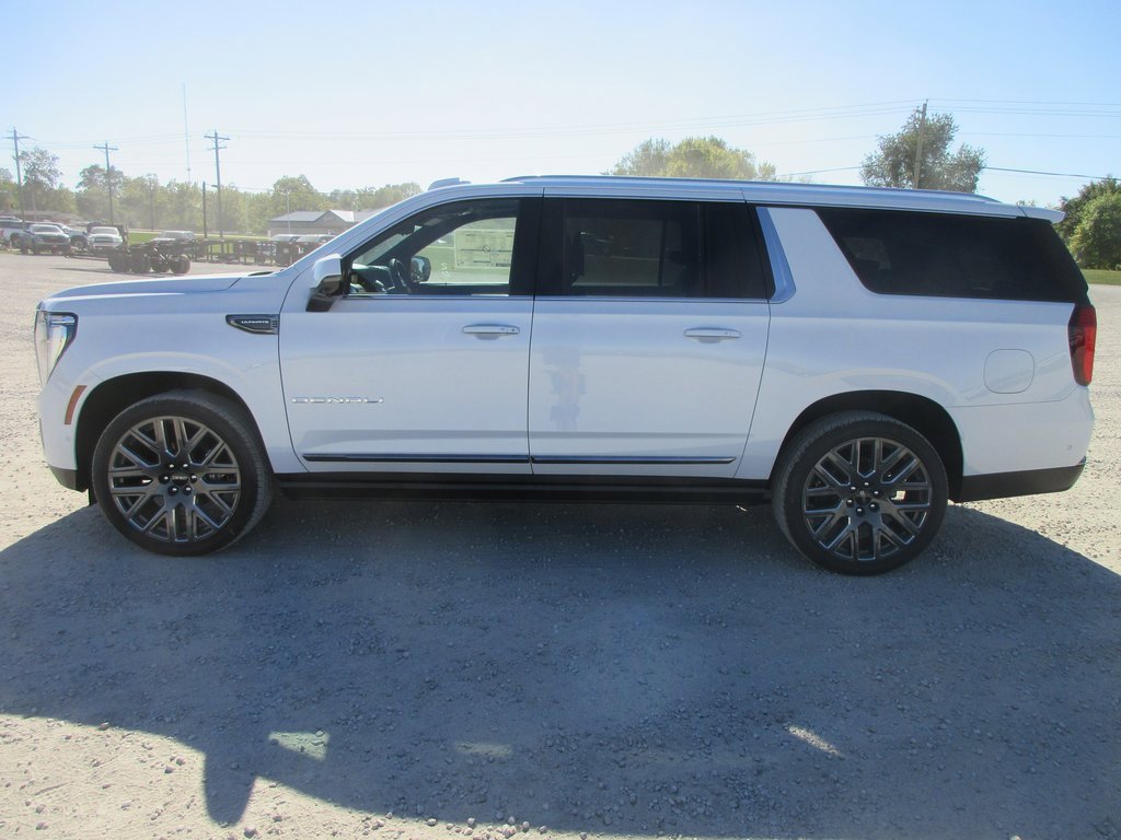 New 2026 GMC Yukon XL Denali Ultimate image 8