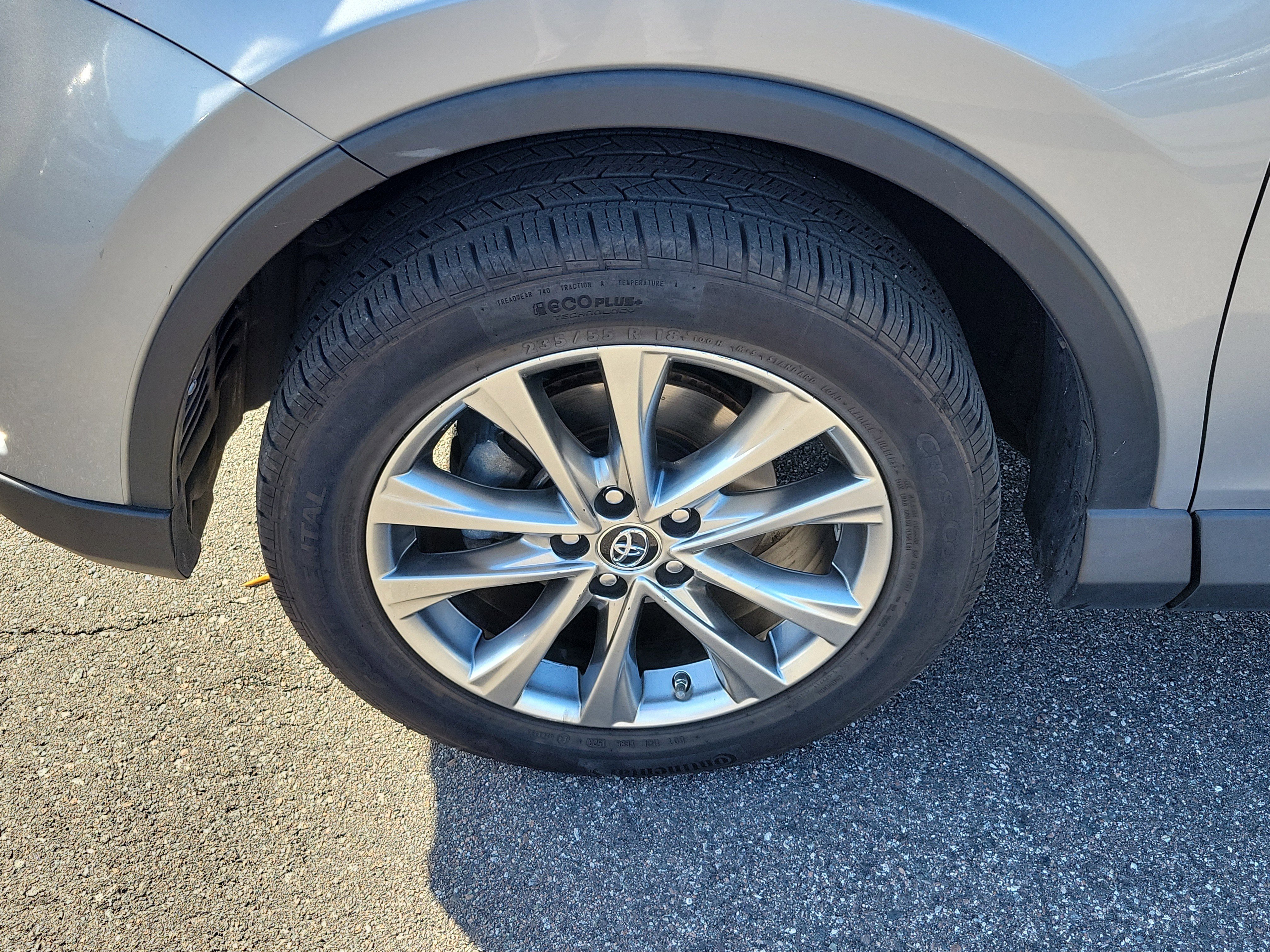 Used 2016 Toyota RAV4 Limited image 38