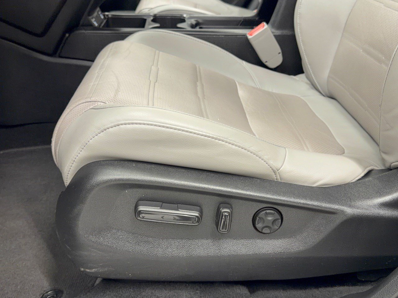 Used 2021 Honda CR-V EX-L image 16