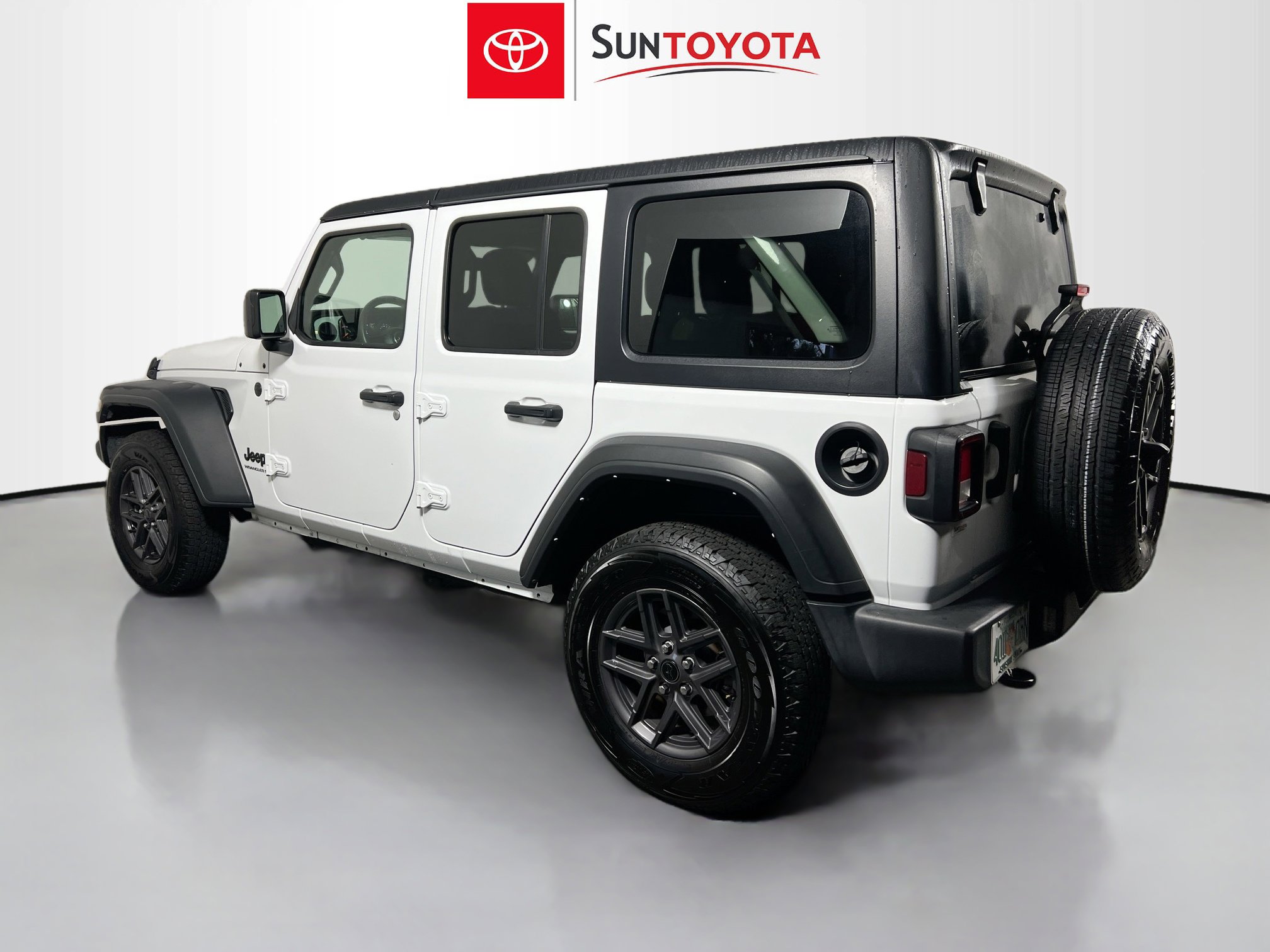 Used 2024 Jeep Wrangler Sport S AWD/4WD image 5