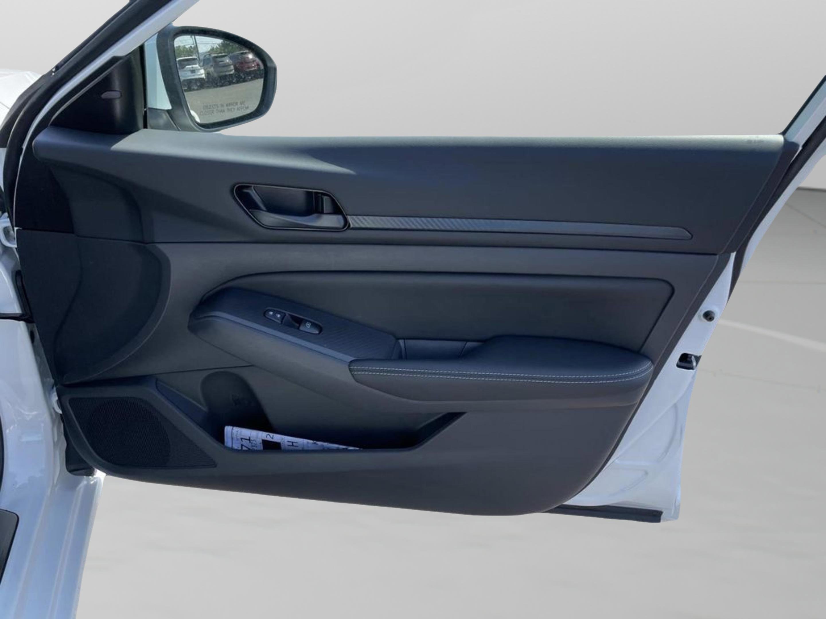 New 2026 Nissan Altima 2.5 SV FWD image 22