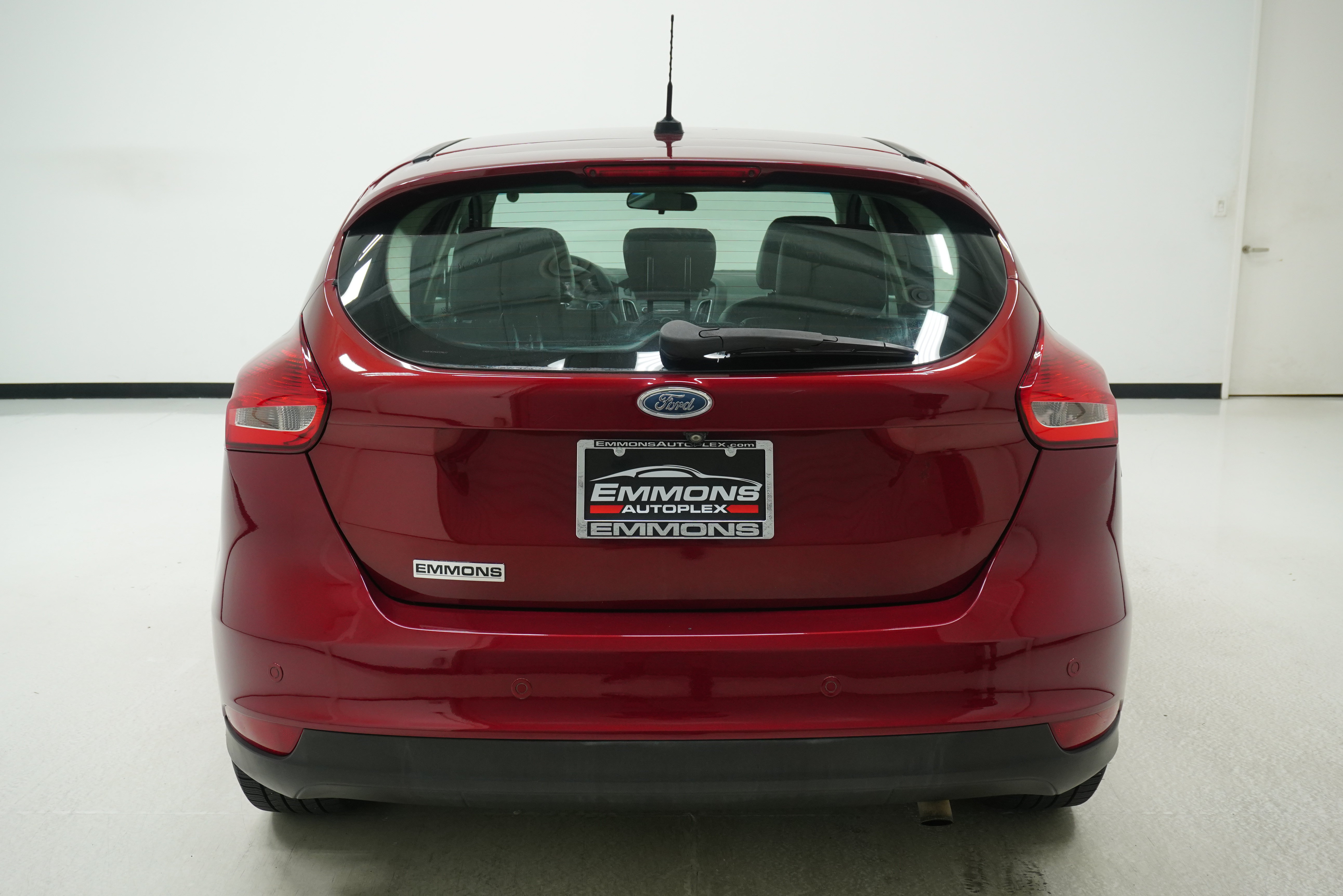 Used 2016 Ford Focus SE w/ Equipment Group 201A FWD image 5