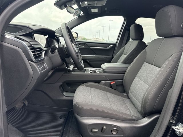 Certified 2025 GMC Acadia Elevation w/ LPO, Floor Liner Package FWD image 23