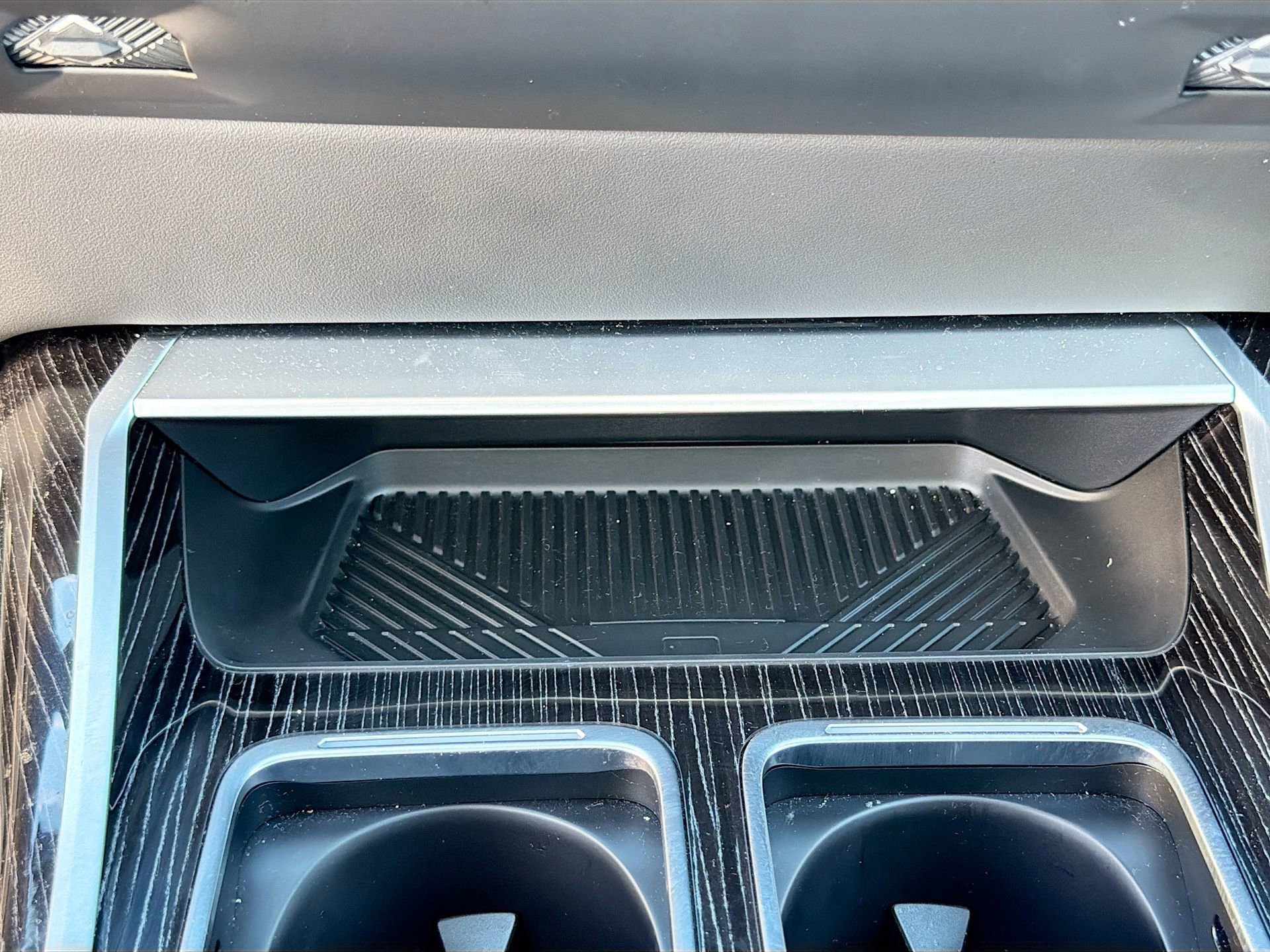 Certified 2025 BMW 740i xDrive image 32