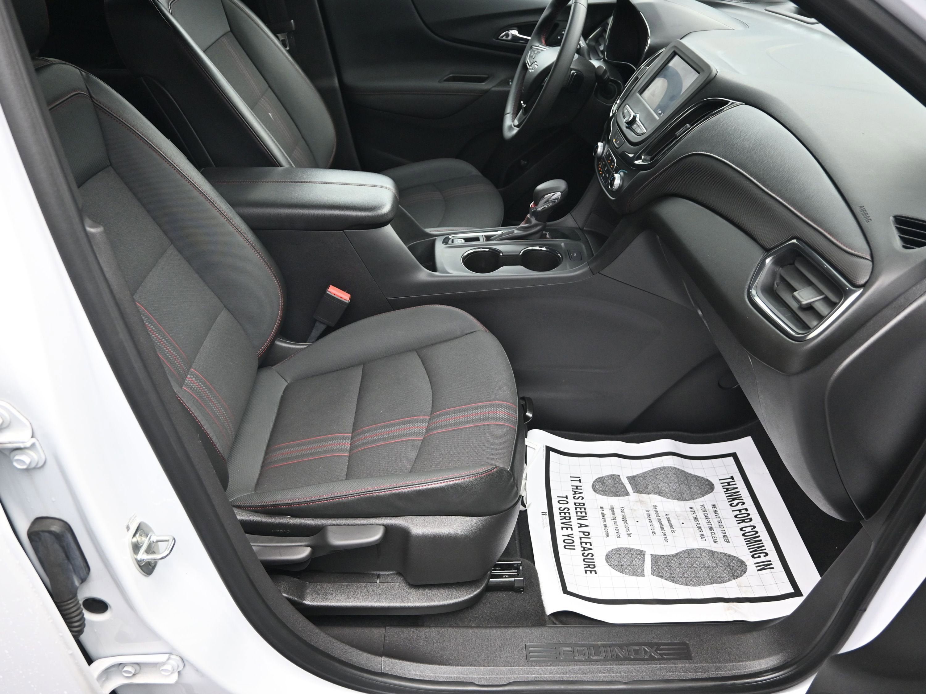 Used 2023 Chevrolet Equinox RS FWD image 30