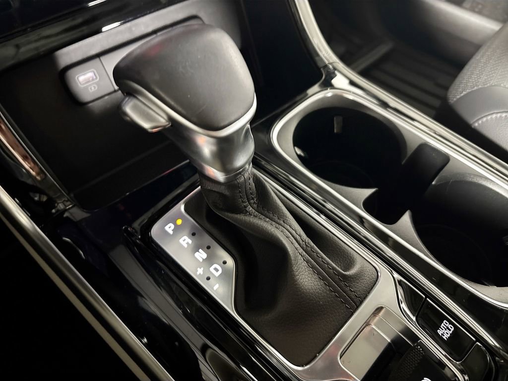 Certified 2024 Kia Carnival SX Prestige image 19