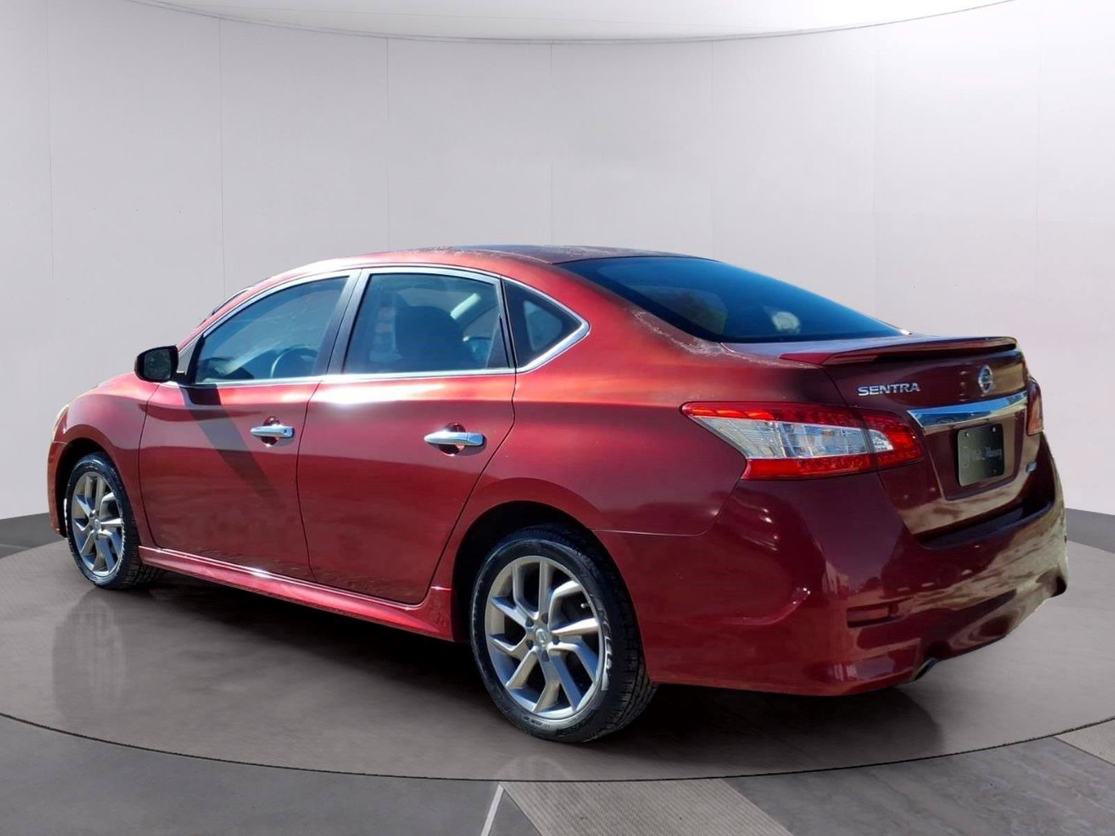 Used 2014 Nissan Sentra SR FWD image 3