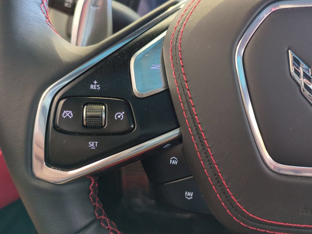 Used 2021 Chevrolet Corvette Stingray Premium Cpe w/ Z51 Performance Package RWD image 28
