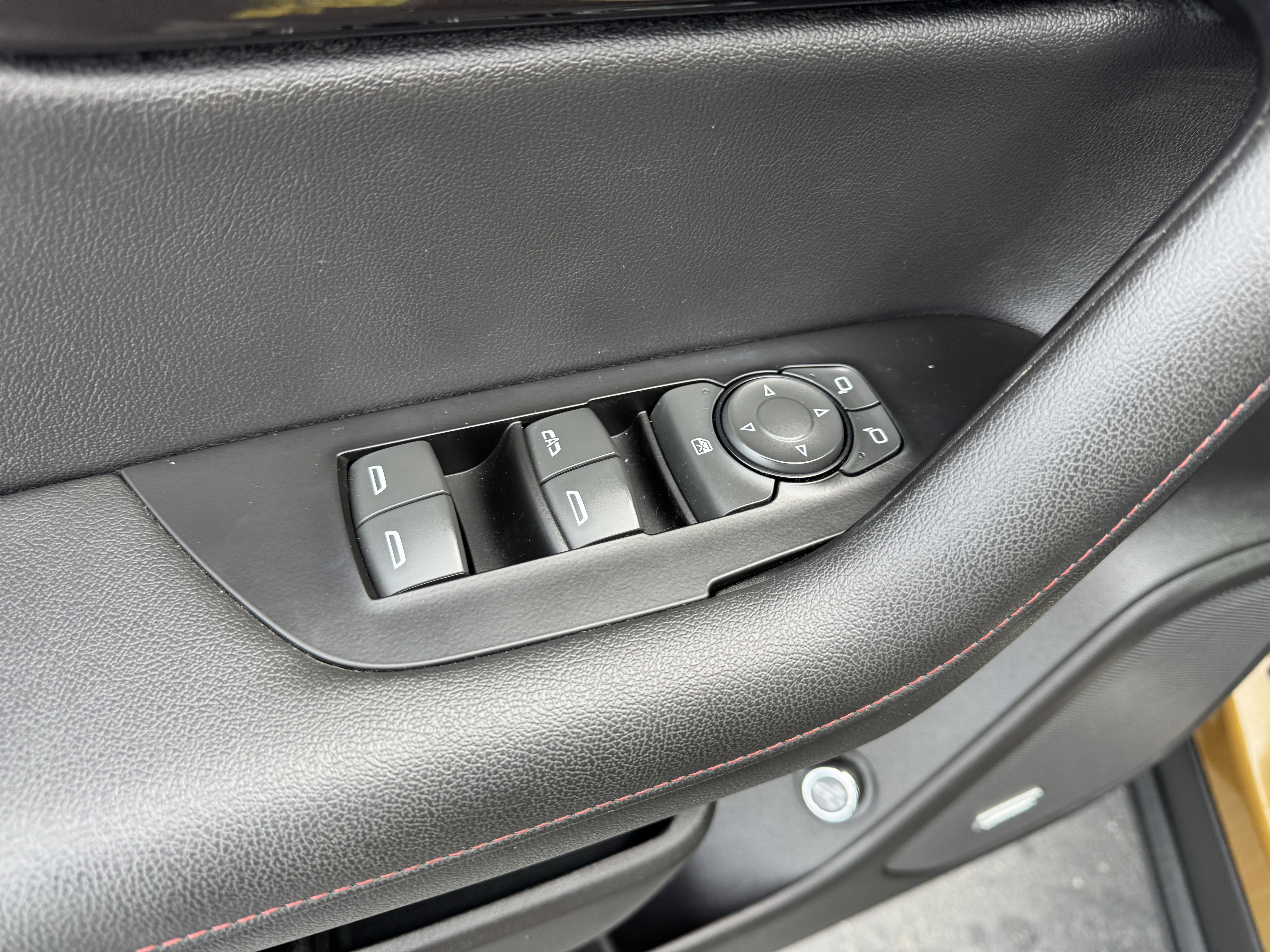 Used 2019 Chevrolet Blazer RS image 11