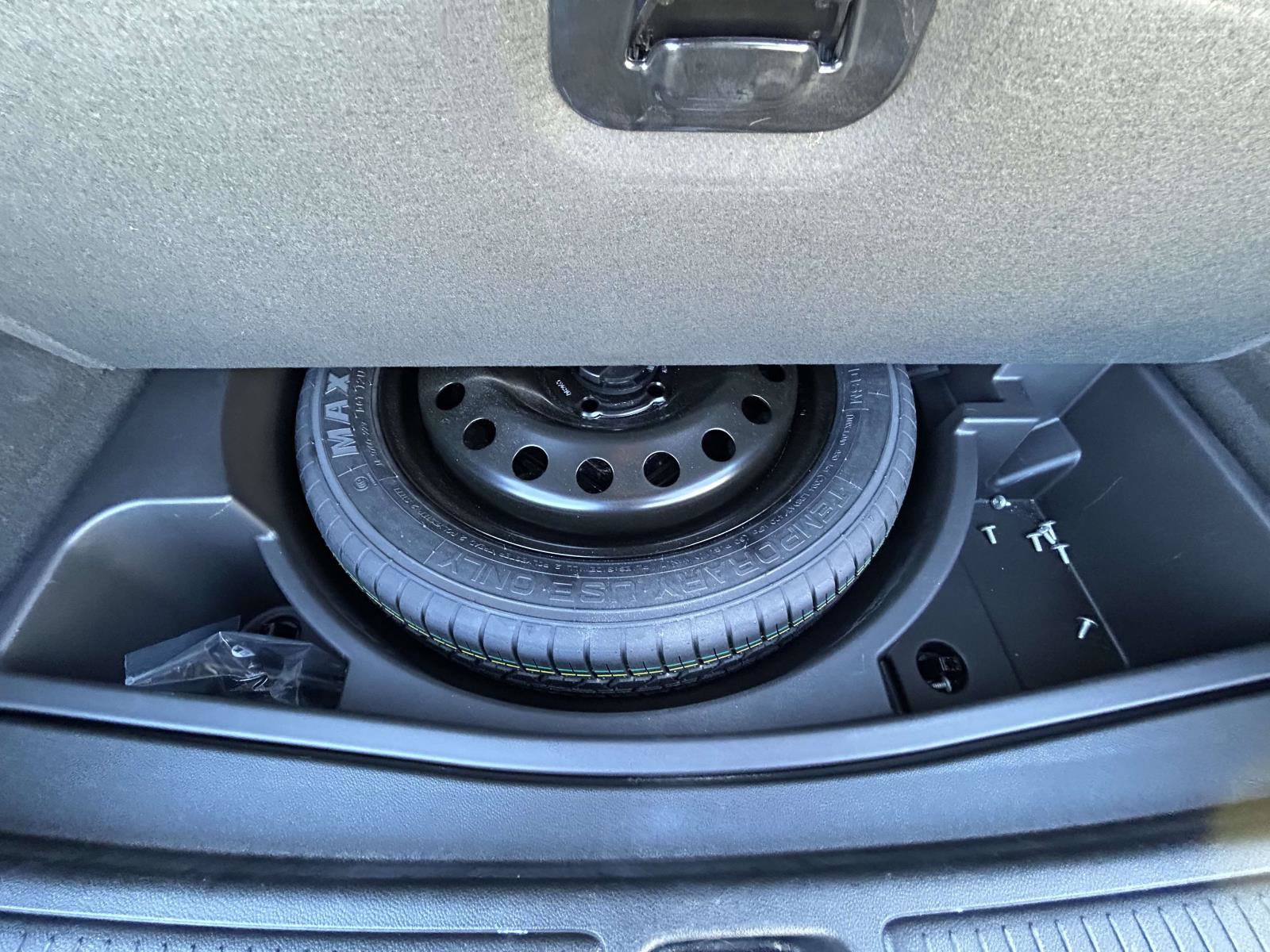 Used 2025 Buick Envision Sport Touring image 12