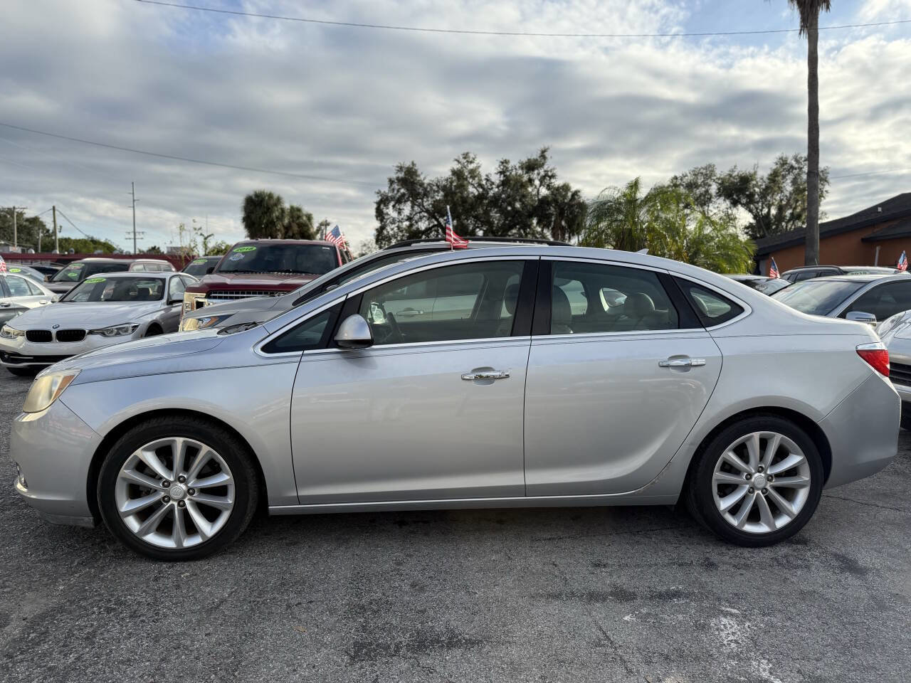 Used 2012 Buick Verano FWD image 4
