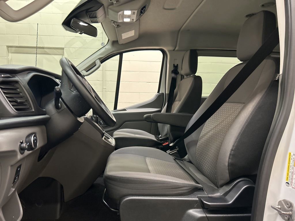 Used 2024 Ford Transit 350 XLT image 7