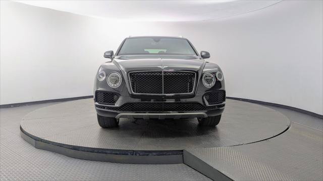Used 2019 Bentley Bentayga AWD/4WD image 11