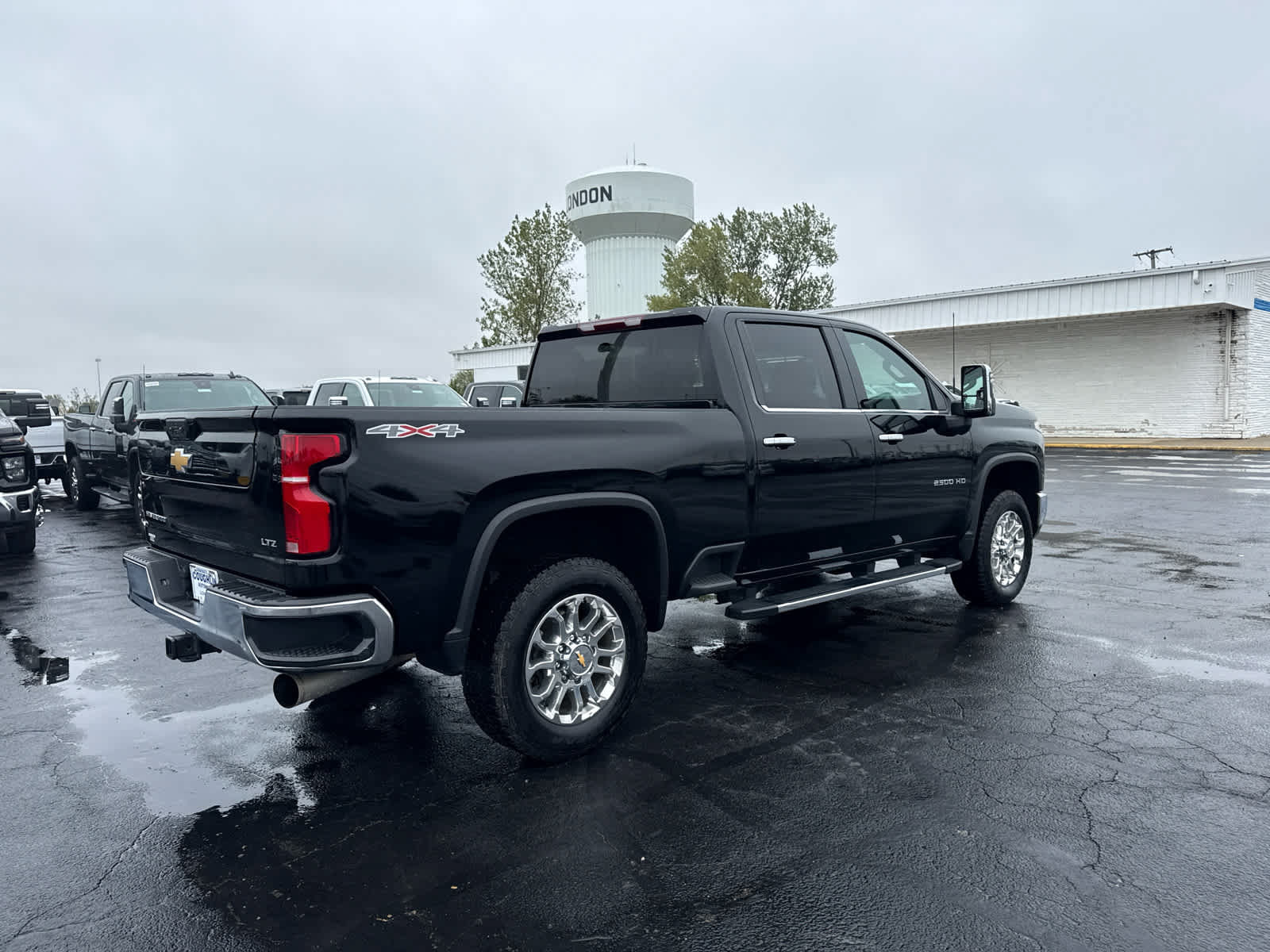 Certified 2025 Chevrolet Silverado 2500 LTZ w/ LTZ Convenience Package AWD/4WD image 5