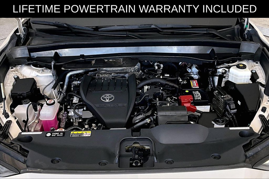 Used 2024 Toyota Grand Highlander AWD image 11