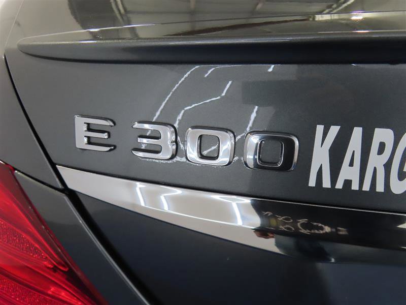 Used 2018 Mercedes-Benz E 300 image 13