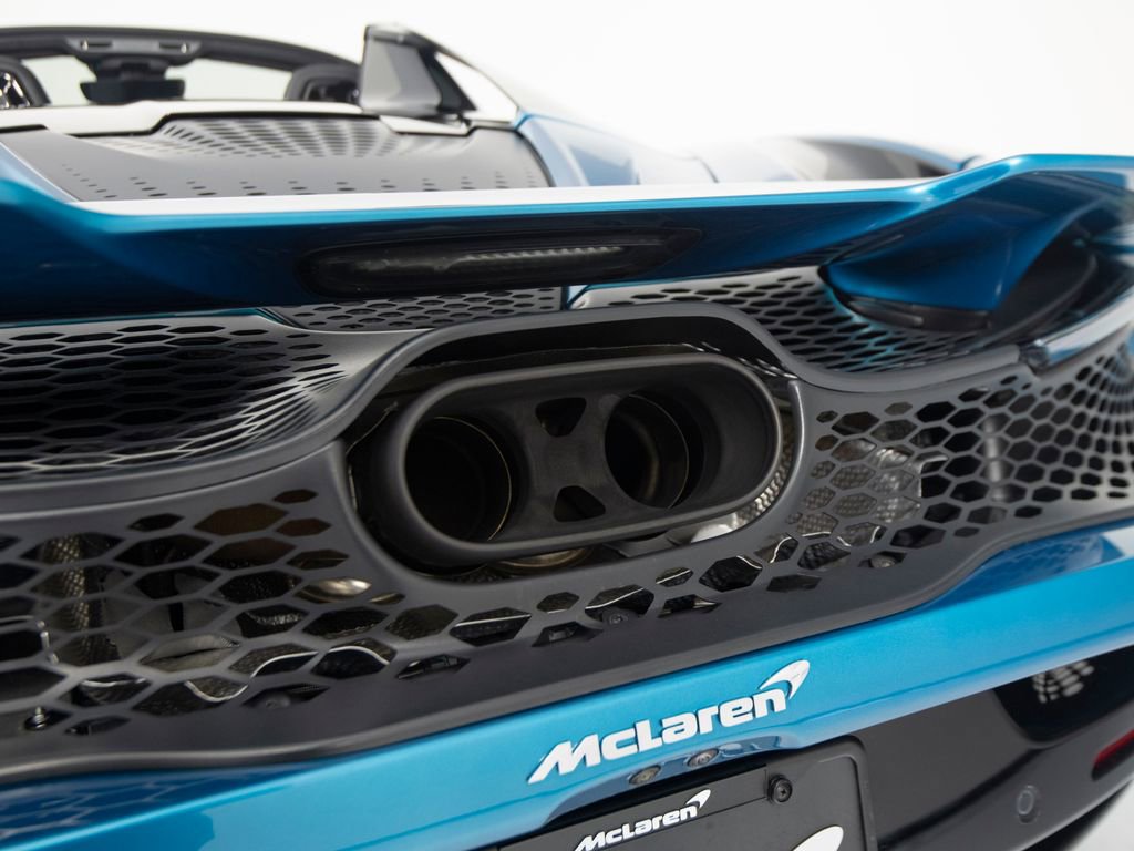Used 2024 McLaren 750S Spider RWD image 45