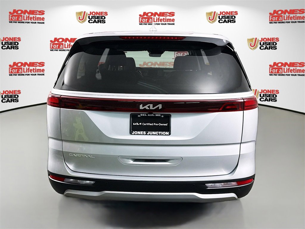 Used 2023 Kia Carnival LX image 15