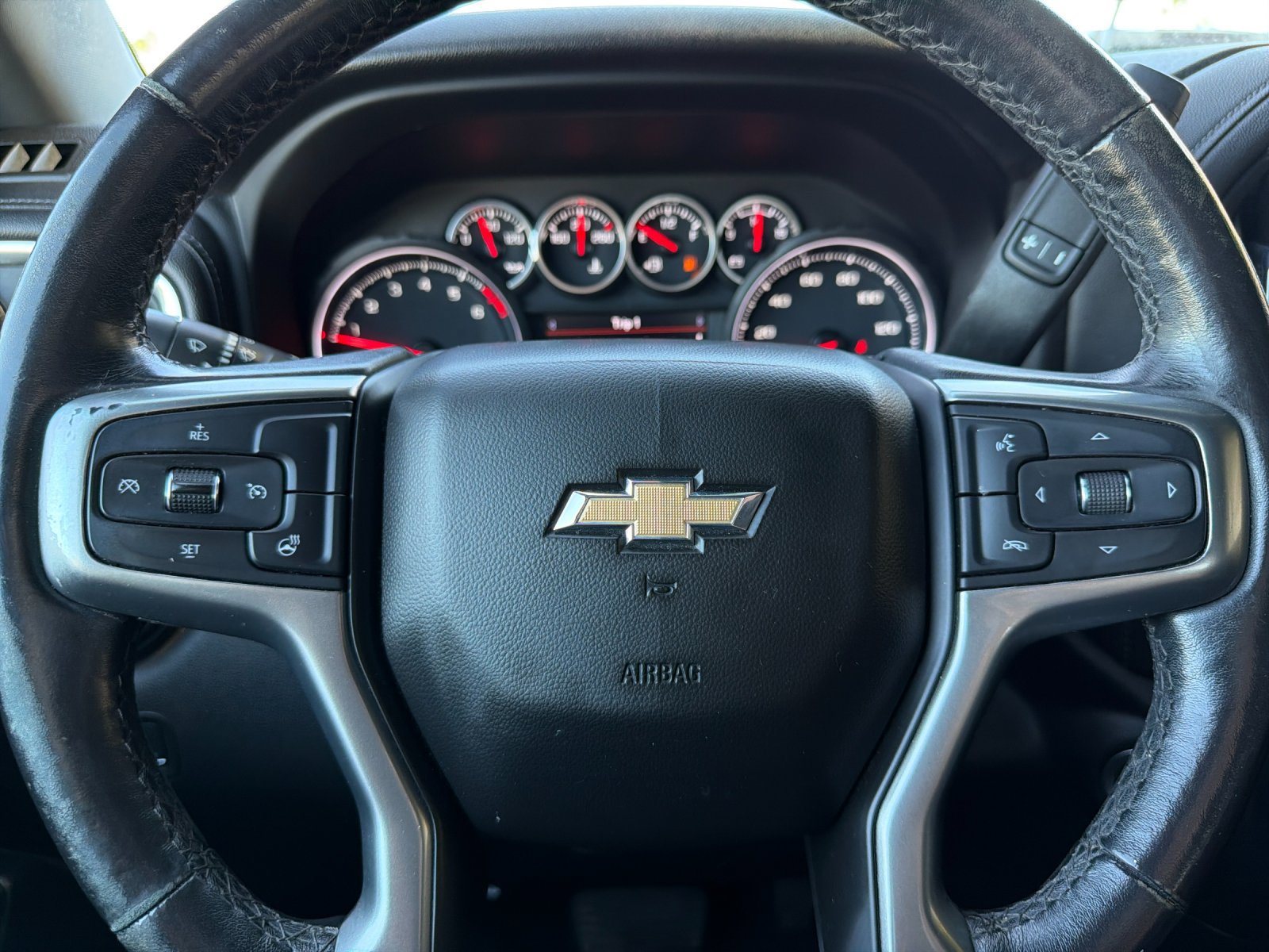 Used 2022 Chevrolet Silverado 1500 LT RWD image 21
