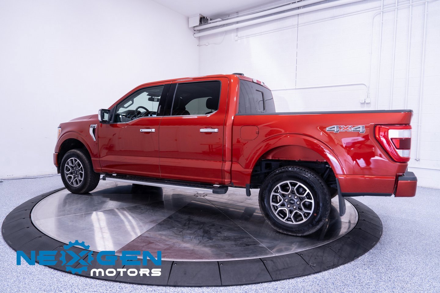 Used 2023 Ford F150 Lariat w/ Trailer Tow Package image 33