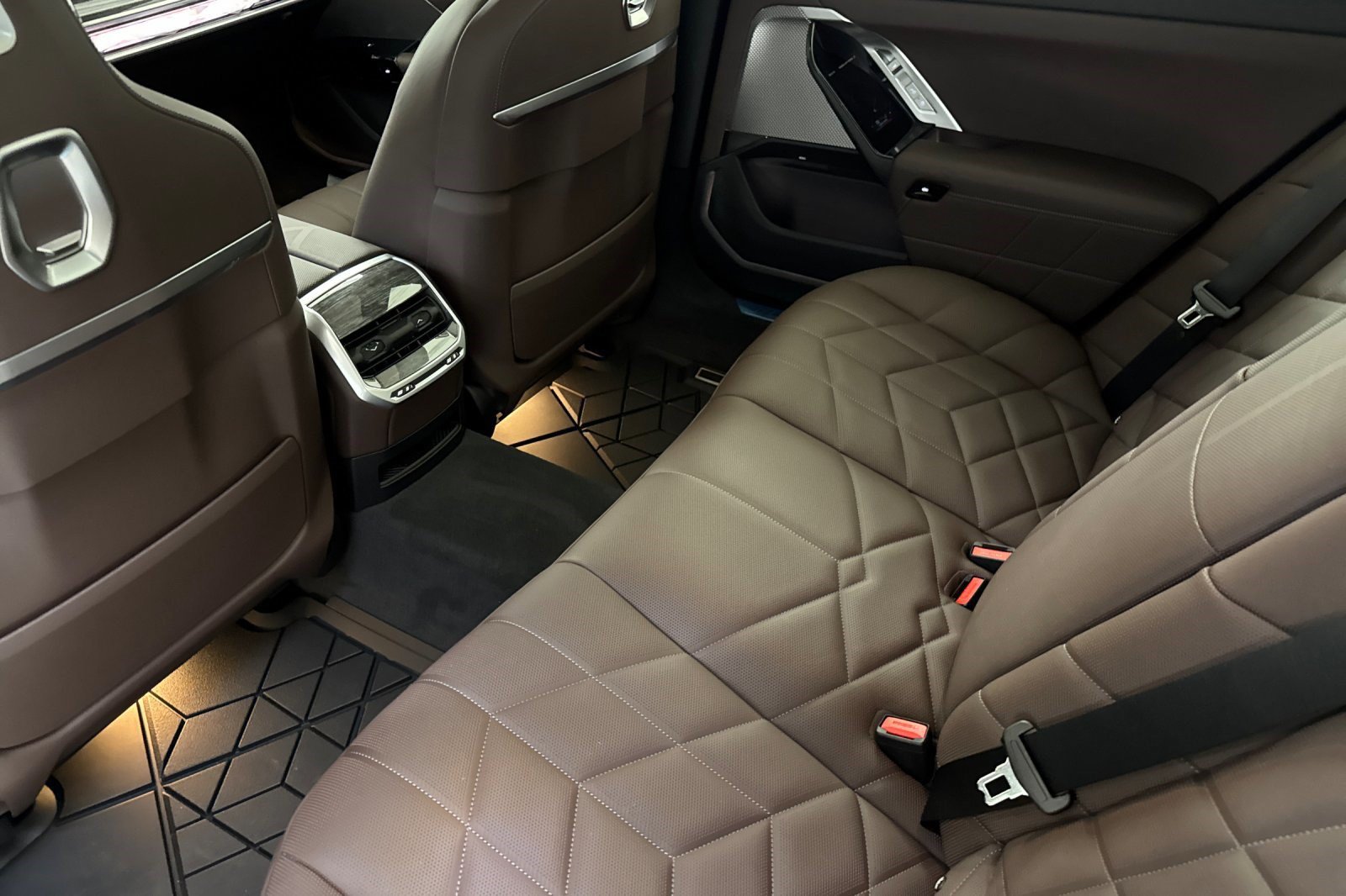 New 2025 BMW 760i xDrive AWD/4WD image 23