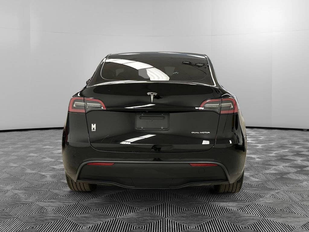 Used 2021 Tesla Model Y Long Range image 4