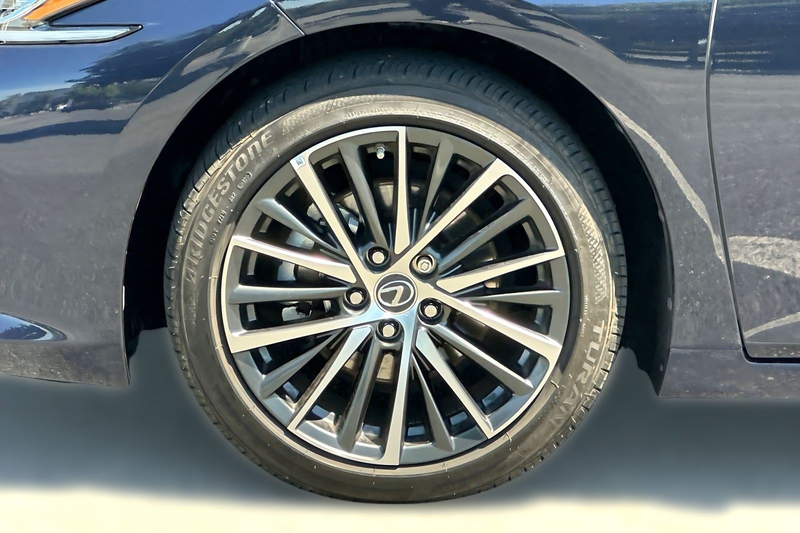 Certified 2024 Lexus ES 350 w/ Premium Package FWD image 14