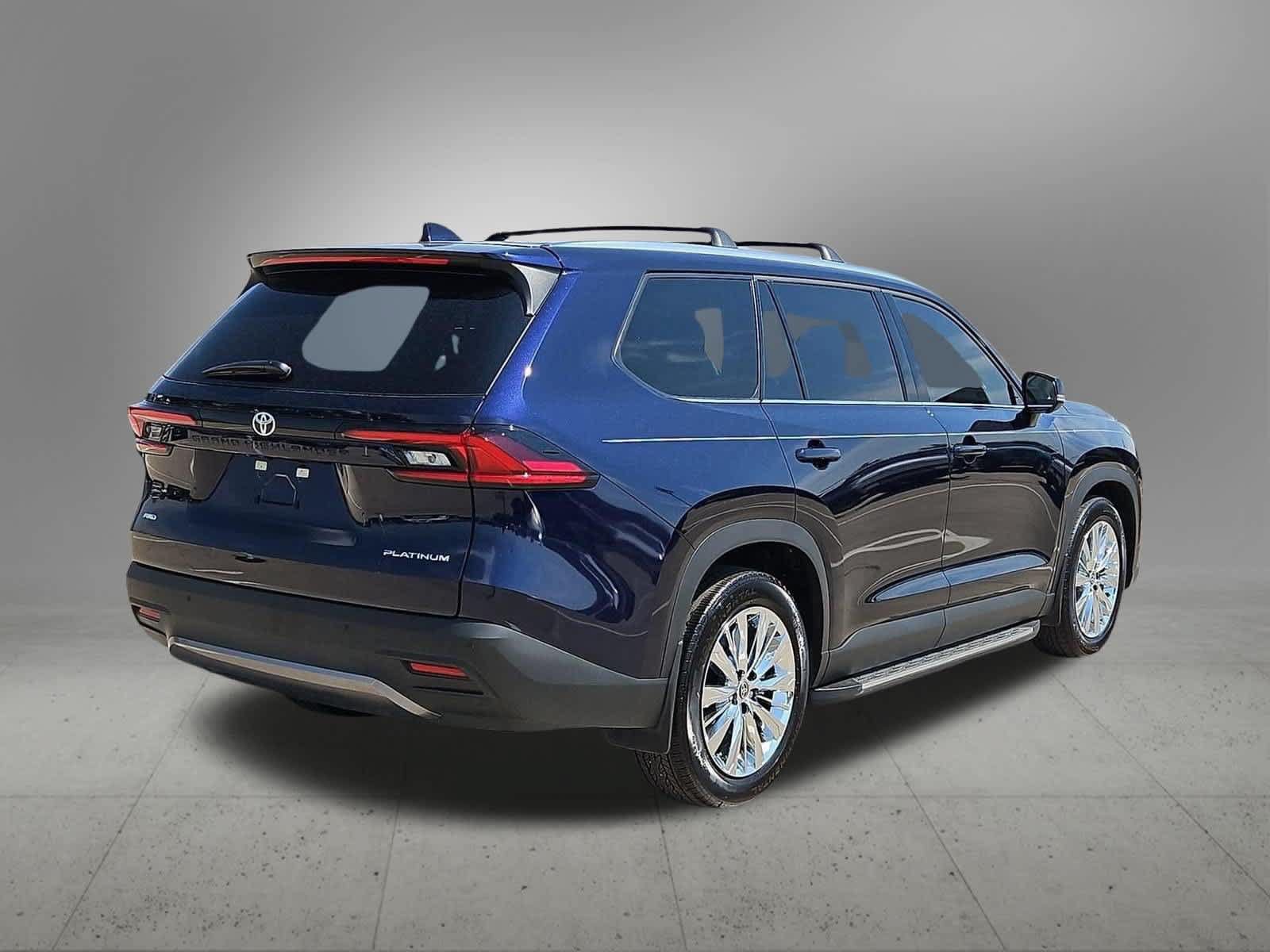 Used 2025 Toyota Grand Highlander AWD image 6