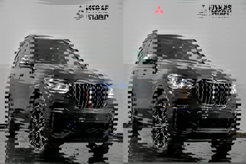 Used 2023 BMW X5 M50i w/ Executive Package image 1