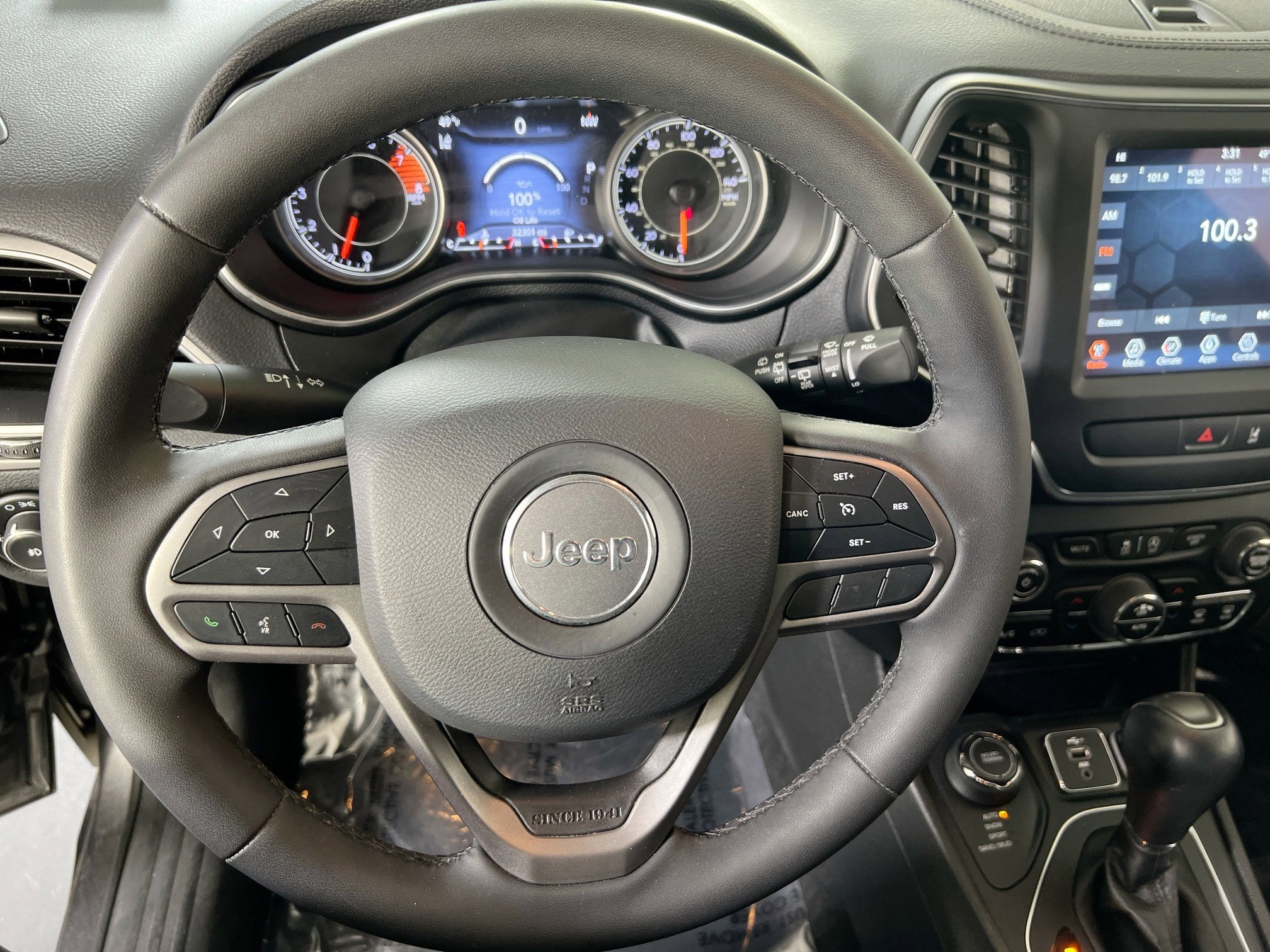 Used 2022 Jeep Cherokee Latitude Lux image 11