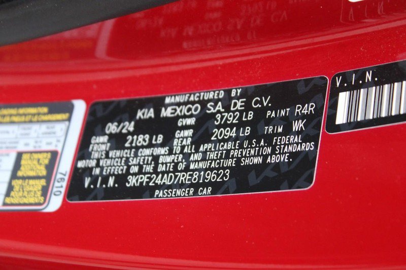 Used 2024 Kia Forte LXS image 17