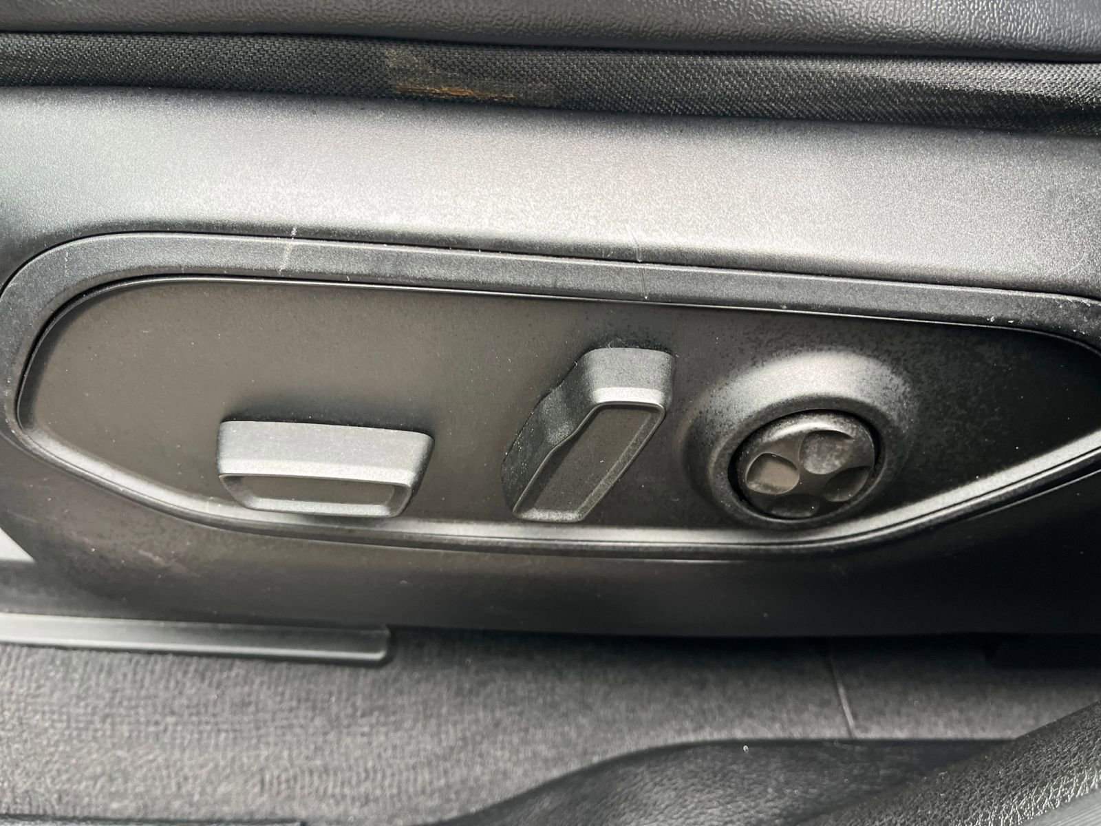 Used 2023 Jeep Grand Cherokee L Limited image 23