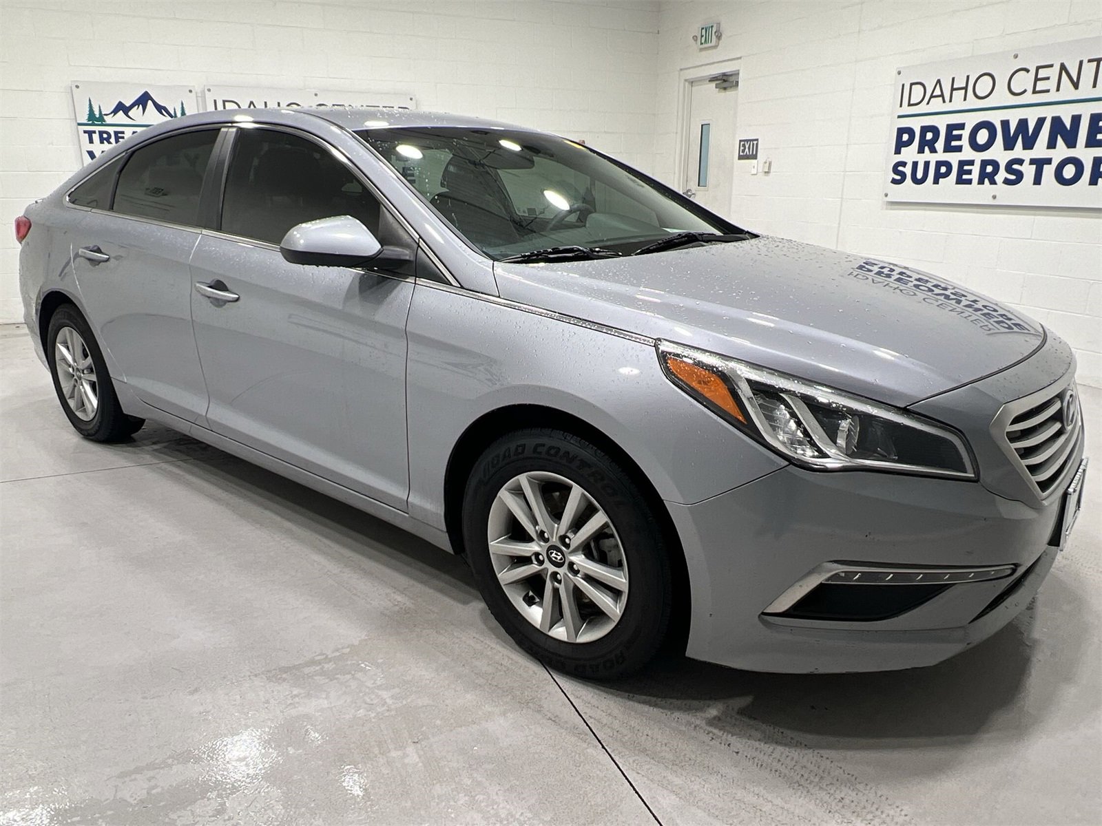Used 2015 Hyundai Sonata SE video 2