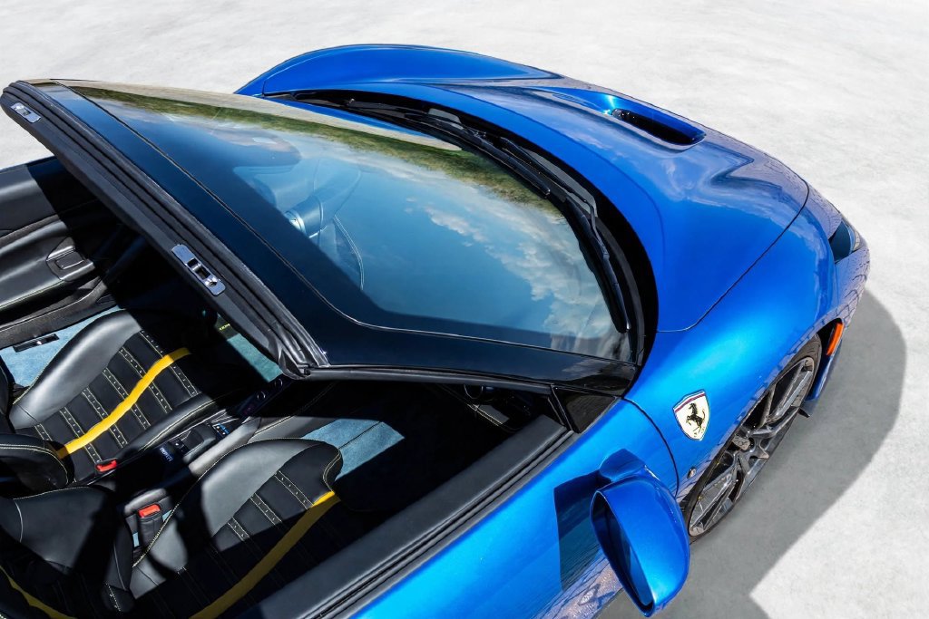 Certified 2022 Ferrari F8 Tributo RWD image 19