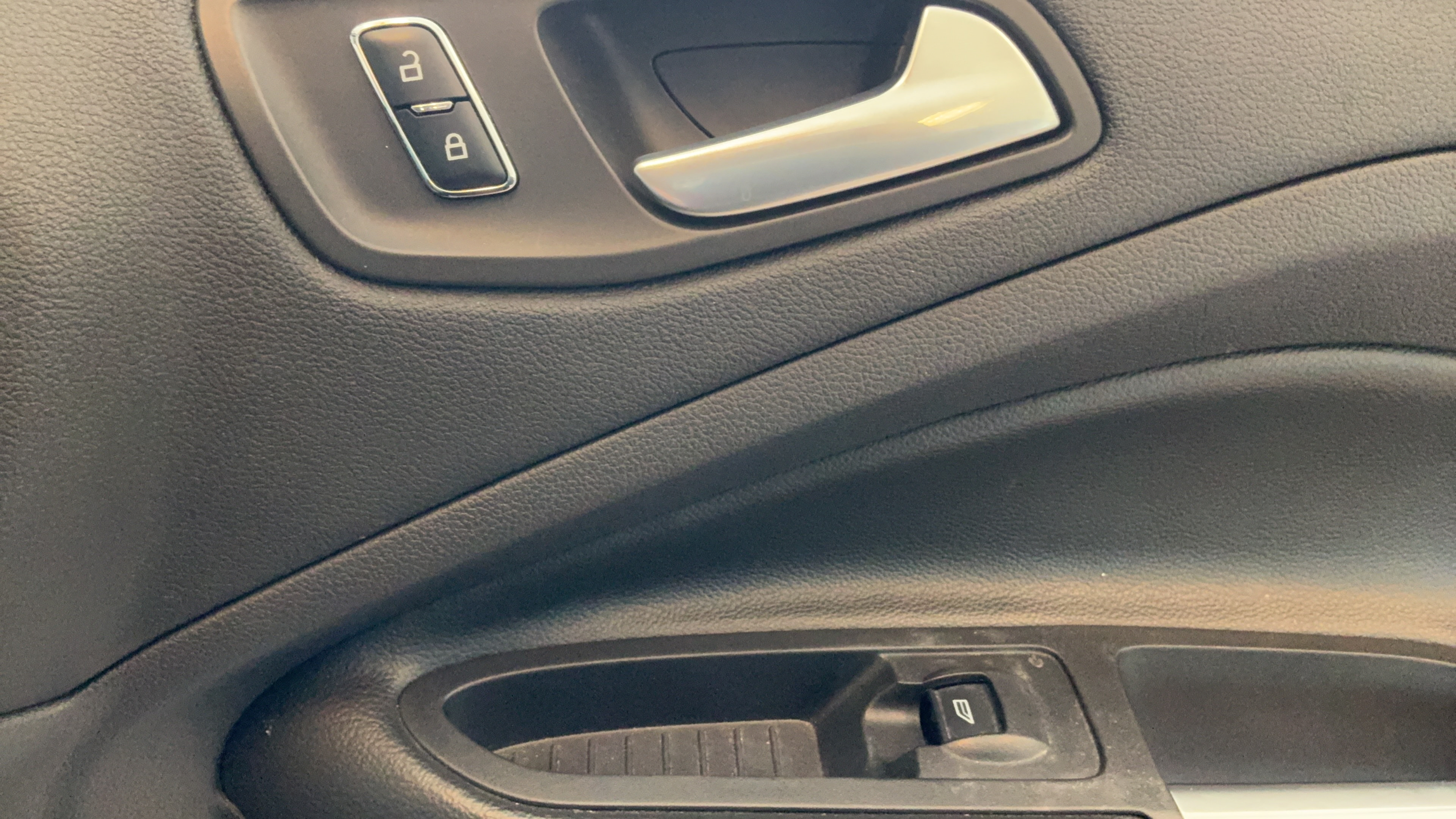 Used 2014 Ford Escape SE FWD image 34