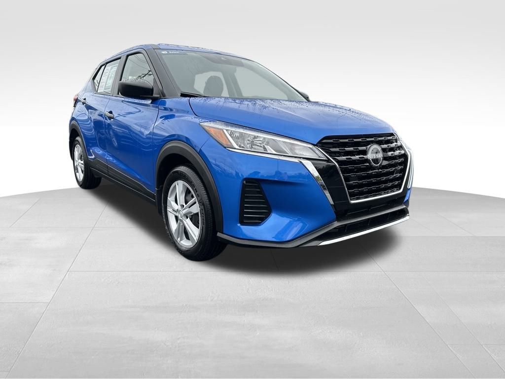 Used 2025 Nissan Kicks Play S