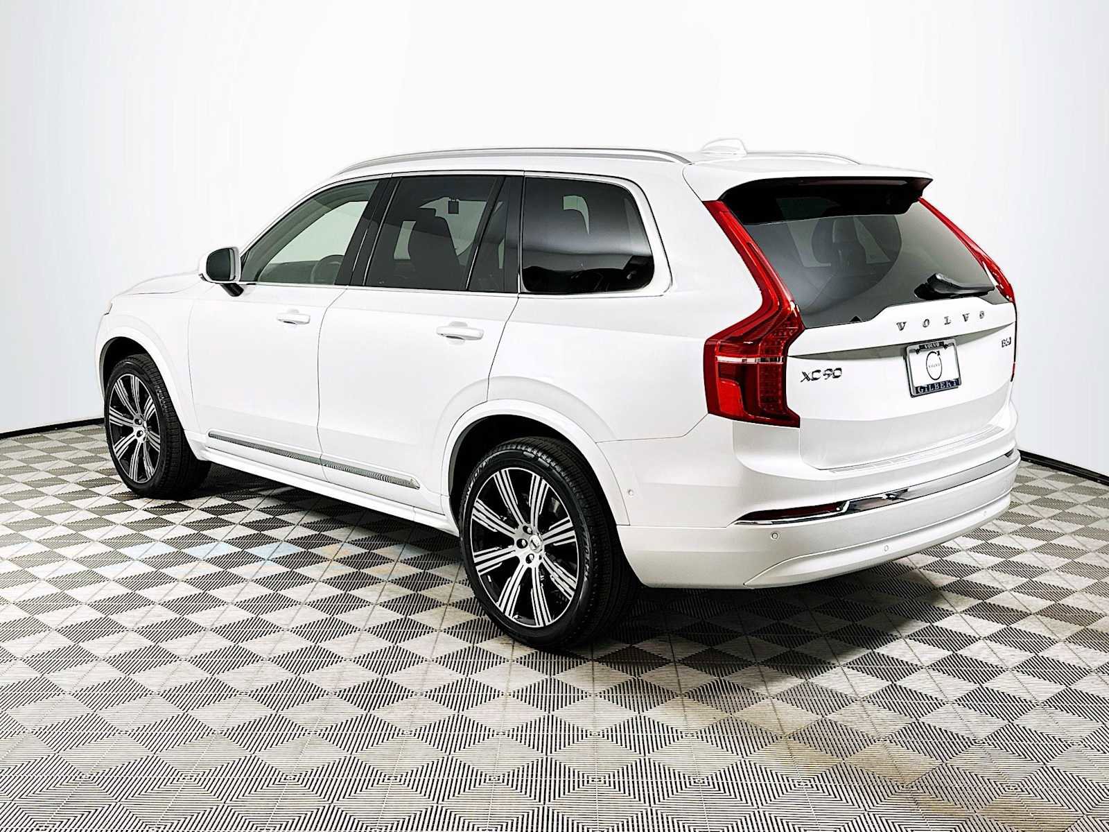 Used 2025 Volvo XC90 B6 Plus w/ Protection Package Premier image 4
