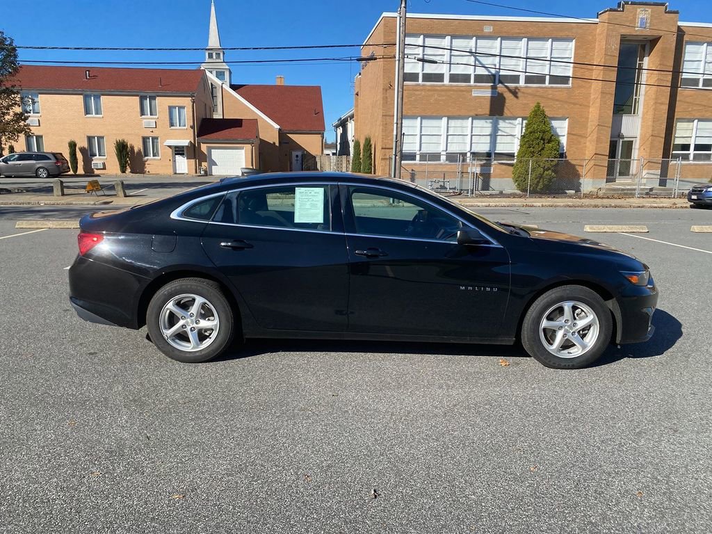 Used 2018 Chevrolet Malibu LS image 4