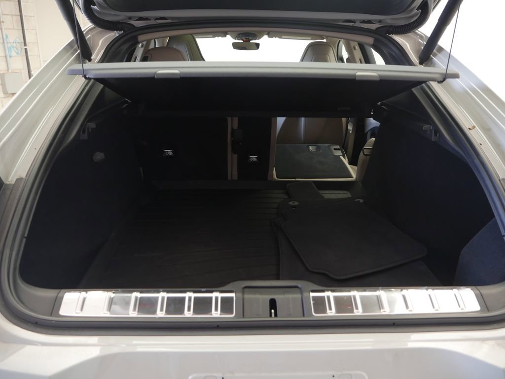 Certified 2025 Porsche Panamera 4 AWD/4WD image 19