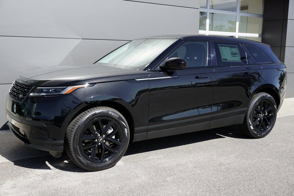 Used 2025 Land Rover Range Rover Velar S image 3