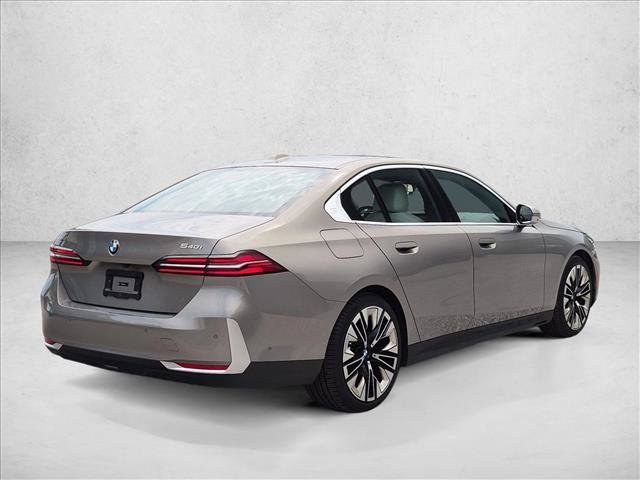 Used 2026 BMW 540i xDrive AWD/4WD image 5