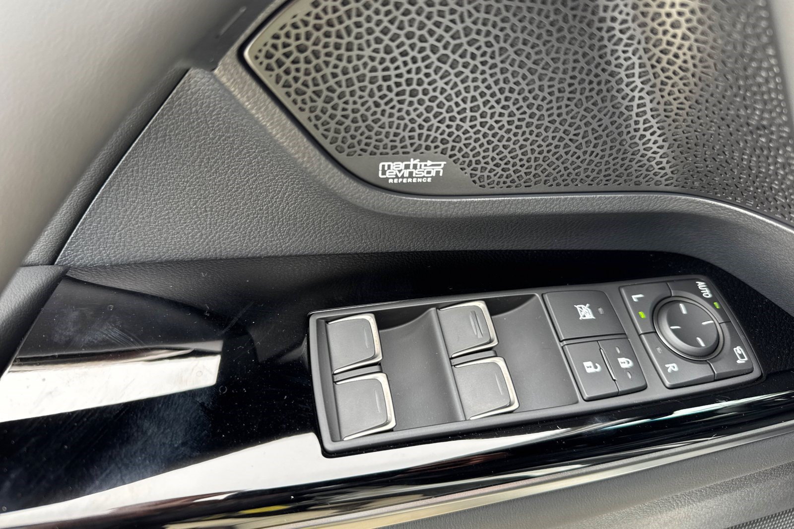 New 2026 Lexus LX 700h Overtrail AWD/4WD image 13