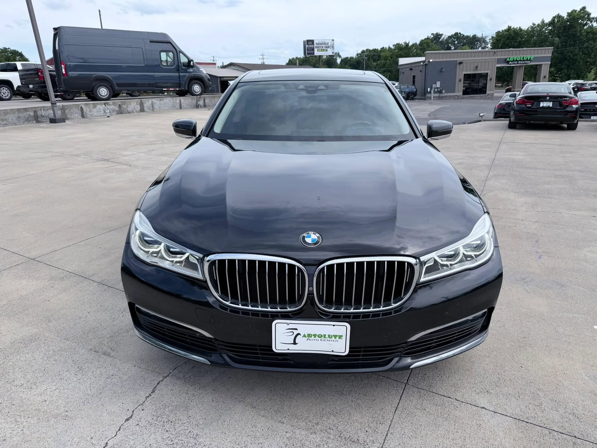 Used 2017 BMW 750i xDrive AWD/4WD image 41