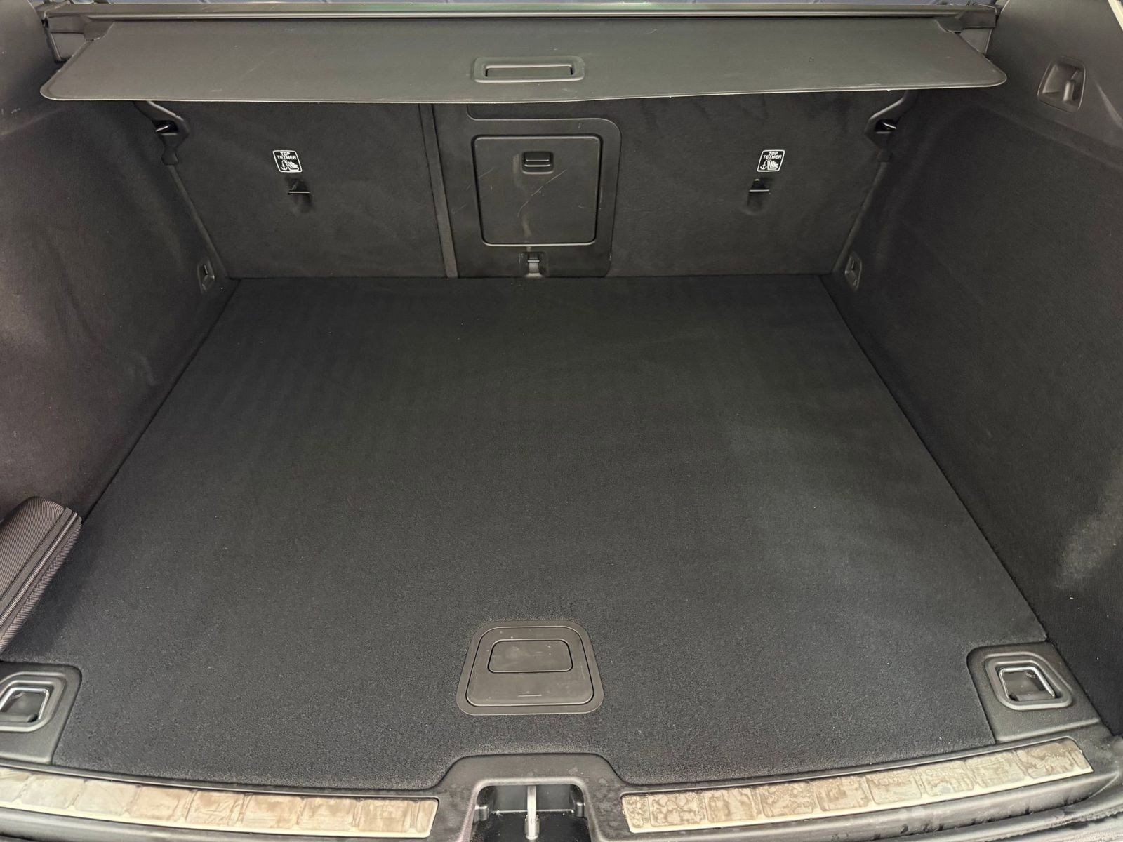 Used 2024 Volvo XC60 B5 Plus w/ Protection Package Premier image 31