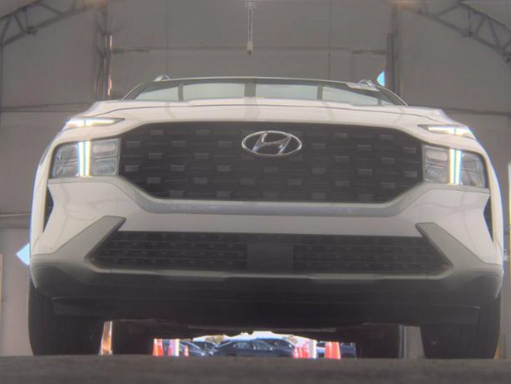 Used 2023 Hyundai Santa Fe SEL FWD image 4