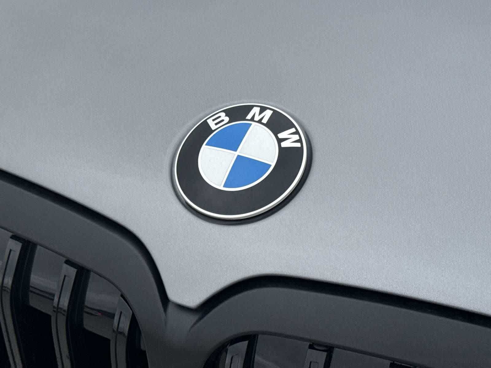 New 2026 BMW X7 M60i w/ M Sport Professional Package AWD/4WD image 12