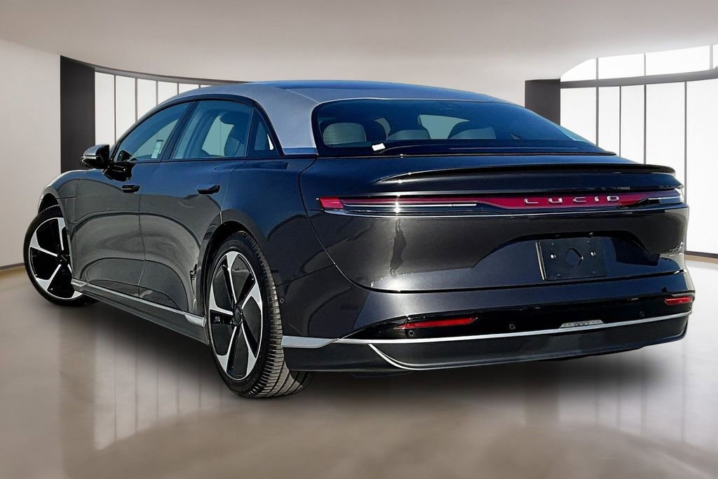 Used 2023 Lucid Air Grand Touring image 4